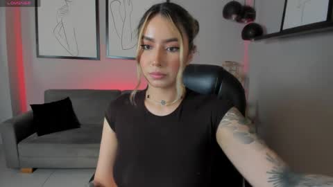 Snapshot of madisoncollinsx chatting on 22, 4, 2026 Maddi Collins online show from 22, 4, 2026