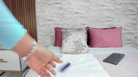 Snapshot of madisonhunterr_ chatting on 22, 2, 2025 madisonhunterr_ online show from 22, 2, 2025