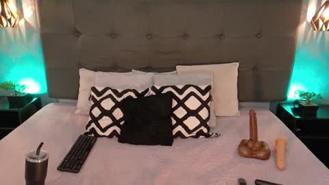 Snapshot of madisonsmith1 chatting on 24, 1, 2025 Madison Smith online show from 24, 1, 2025