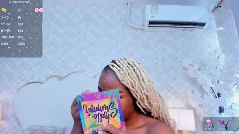 Madisson Lopez online show from 10, 11, 2025