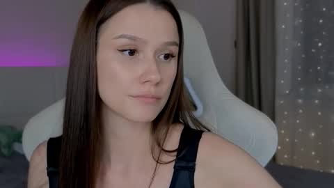 Snapshot of madissson chatting on 7, 10, 2025 Madi Soon online show from 7, 10, 2025