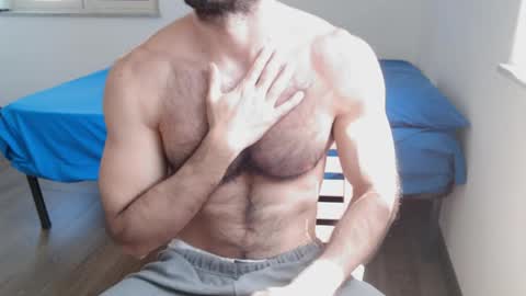 Snapshot of madmax20x chatting on 8, 5, 2026 madmax20x online show from 8, 5, 2026