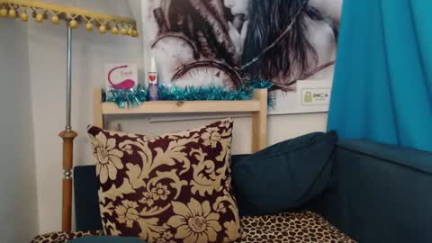 Elizabeth online show from 22, 1, 2025