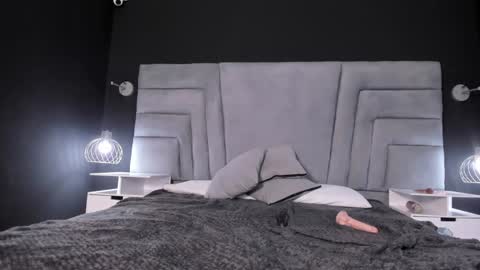 MAEE ANGELS online show from 12, 12, 2024