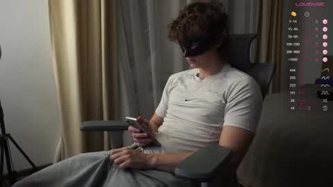 Snapshot of maestro3369 chatting on 4, 10, 2025 Mike XMaestro 3369 online show from 4, 10, 2025