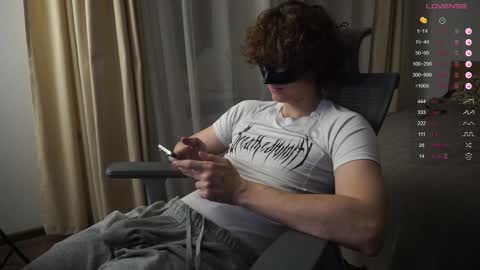 Snapshot of maestro3369 chatting on 29, 11, 2025 Mike XMaestro 3369 online show from 29, 11, 2025