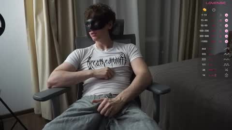 Snapshot of maestro3369 chatting on 14, 12, 2025 Mike XMaestro 3369 online show from 14, 12, 2025