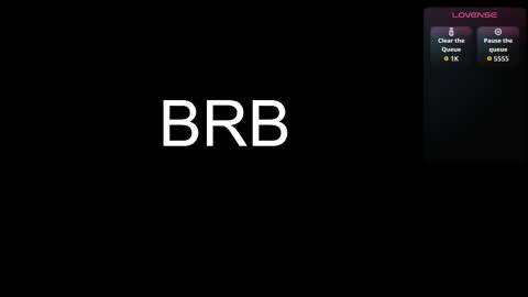 Snapshot of maevee chatting on 15, 11, 2025 Maevee online show from 15, 11, 2025