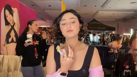 Snapshot of maevemads chatting on 7, 2, 2026 Meaves online show from 7, 2, 2026