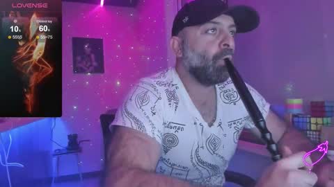 Snapshot of magabear chatting on 22, 10, 2025 Magabear online show from 22, 10, 2025