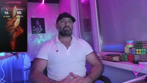 Snapshot of magabear chatting on 29, 10, 2025 Magabear online show from 29, 10, 2025