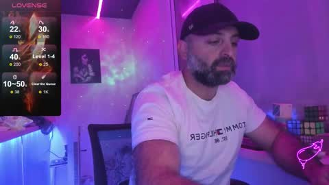 Snapshot of magabear chatting on 3, 11, 2025 Magabear online show from 3, 11, 2025