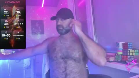 Snapshot of magabear chatting on 5, 11, 2025 Magabear online show from 5, 11, 2025