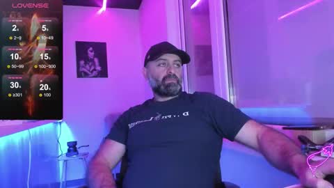 Snapshot of magabear chatting on 10, 11, 2025 Magabear online show from 10, 11, 2025