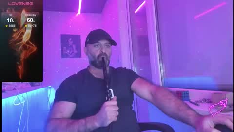 Snapshot of magabear chatting on 16, 11, 2025 Magabear online show from 16, 11, 2025