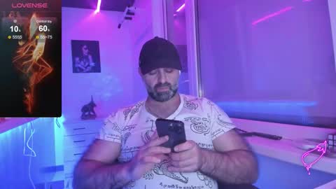 Snapshot of magabear chatting on 26, 11, 2025 Magabear online show from 26, 11, 2025