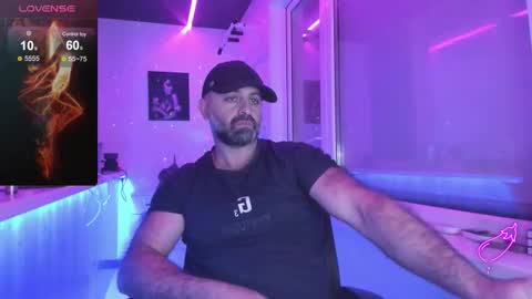 Snapshot of magabear chatting on 29, 11, 2025 Magabear online show from 29, 11, 2025