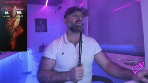 Snapshot of magabear chatting on 1, 12, 2025 Magabear online show from 1, 12, 2025