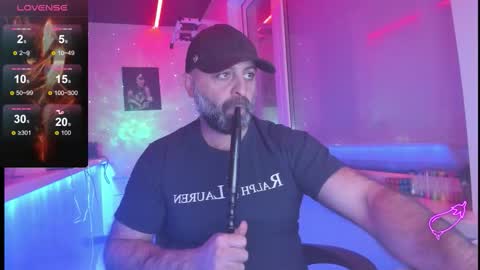 Snapshot of magabear chatting on 21, 12, 2025 Magabear online show from 21, 12, 2025