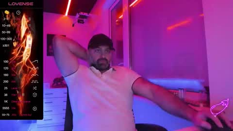 Snapshot of magabear chatting on 18, 2, 2026 Magabear online show from 18, 2, 2026