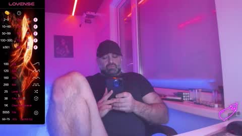 Snapshot of magabear chatting on 2, 3, 2026 Magabear online show from 2, 3, 2026