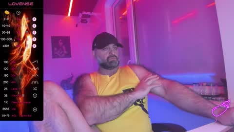 Snapshot of magabear chatting on 4, 3, 2026 Magabear online show from 4, 3, 2026