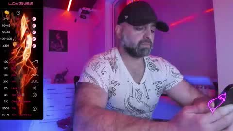 Snapshot of magabear chatting on 15, 3, 2026 Magabear online show from 15, 3, 2026