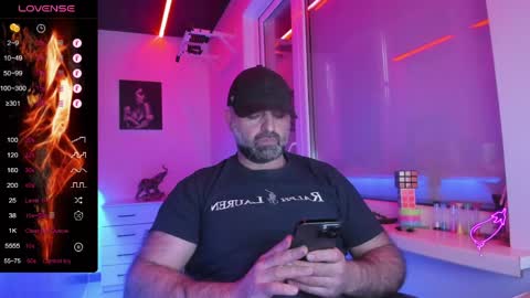 Snapshot of magabear chatting on 9, 4, 2026 Magabear online show from 9, 4, 2026