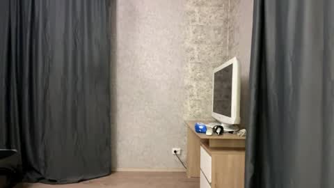 Snapshot of magdalenebirdtail chatting on 2, 4, 2026 Marie online show from 2, 4, 2026