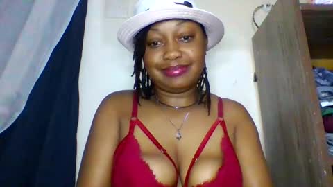 Snapshot of magdalinemus chatting on 17, 4, 2026 magdalinemus online show from 17, 4, 2026