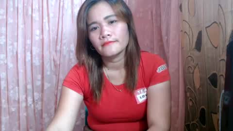 Snapshot of mages_1995 chatting on 5, 8, 2026 mages_1995 online show from 5, 8, 2026