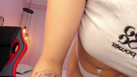 Snapshot of magic_amberr chatting on 5, 7, 2026 magic_amberr online show from 5, 7, 2026