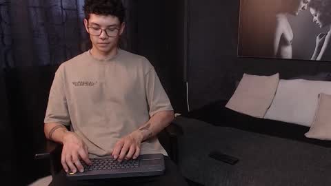 Damian Rivers online show from 18, 12, 2025