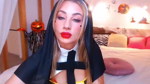 Hypnotizing online show from 1, 11, 2025