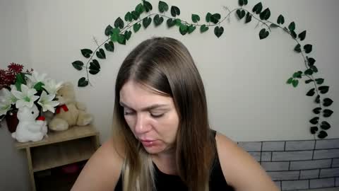 Snapshot of magic_katarina_ chatting on 10, 9, 2025 magic_katarina_ online show from 10, 9, 2025