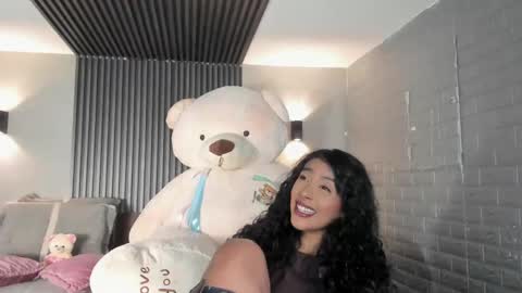 Snapshot of magic_marg chatting on 4, 5, 2026 Marge online show from 4, 5, 2026