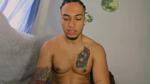 Snapshot of magic_mike_26 chatting on 19, 4, 2026 Magic Mike online show from 19, 4, 2026