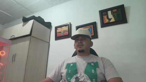 magic_milk23 online show from 5, 11, 2025