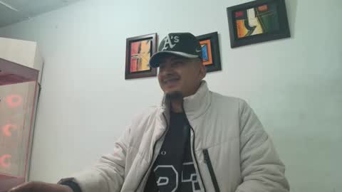 magic_milk23 online show from 27, 11, 2025