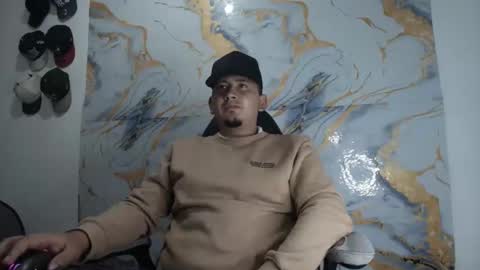 magic_milk23 online show from 19, 3, 2026