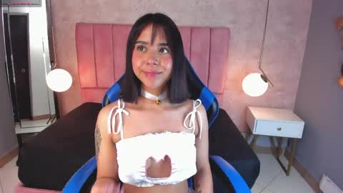 Snapshot of magic_oliviah chatting on 1, 4, 2026 Oliviah online show from 1, 4, 2026