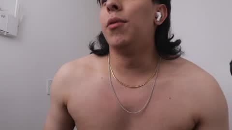 Snapshot of magic_tony chatting on 26, 5, 2026 Tony Hoffa online show from 26, 5, 2026