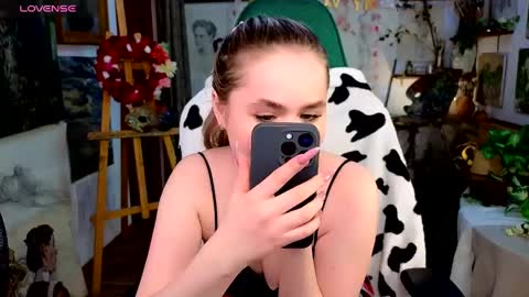 Jessica  Leila online show from 21, 2, 2025