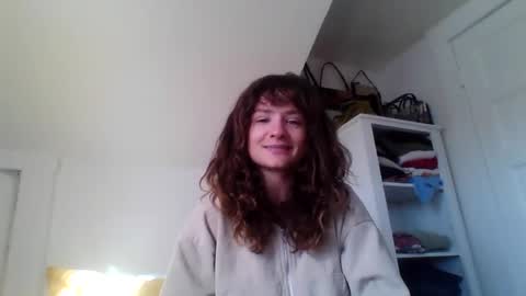 Snapshot of magicalmissmolly chatting on 21, 10, 2025 magicalmissmolly online show from 21, 10, 2025
