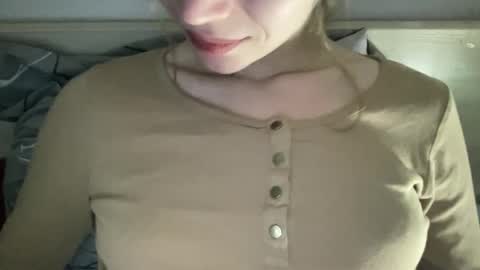 Snapshot of magicgirl50053 chatting on 20, 4, 2026 magicgirl50053 online show from 20, 4, 2026