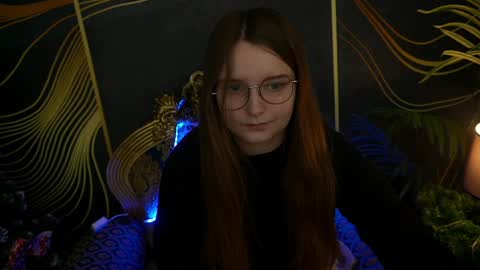 Snapshot of magicpeachhs chatting on 14, 1, 2025 Emily online show from 14, 1, 2025