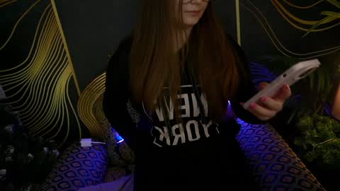 Snapshot of magicpeachhs chatting on 17, 1, 2025 Emily online show from 17, 1, 2025