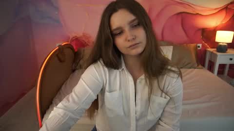 Snapshot of magicpeachhs chatting on 17, 9, 2025 Emily online show from 17, 9, 2025
