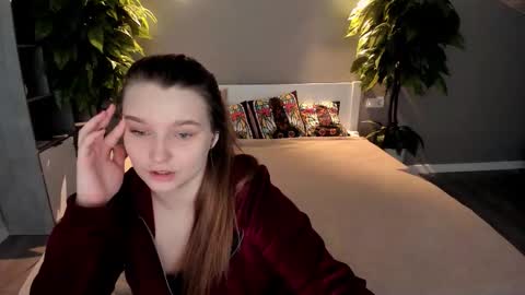 Snapshot of magicpeachhs chatting on 19, 9, 2025 Emily online show from 19, 9, 2025