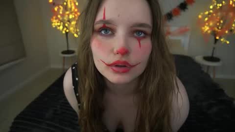 Snapshot of magicpeachhs chatting on 17, 10, 2025 Emily online show from 17, 10, 2025